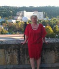 Rencontre Femme : Natali, 65 ans à Russie  Санкт-Петербург